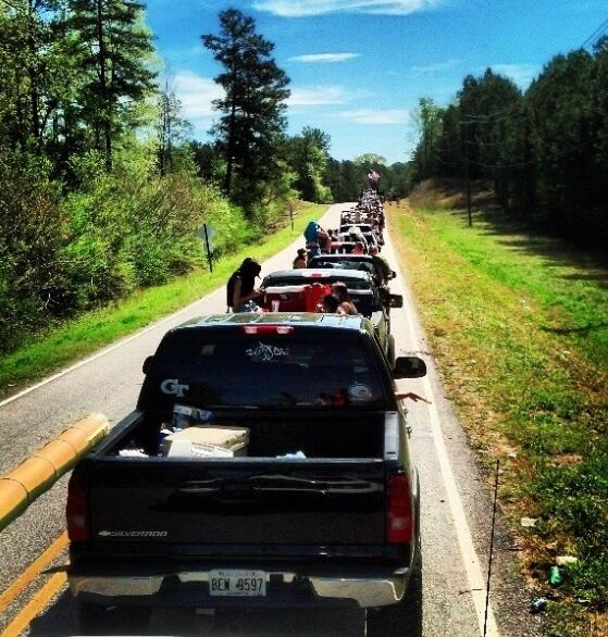 Lifteddiesels's tweet photo. RT if you're ready for summer! http://t.co/ADIpprDivB