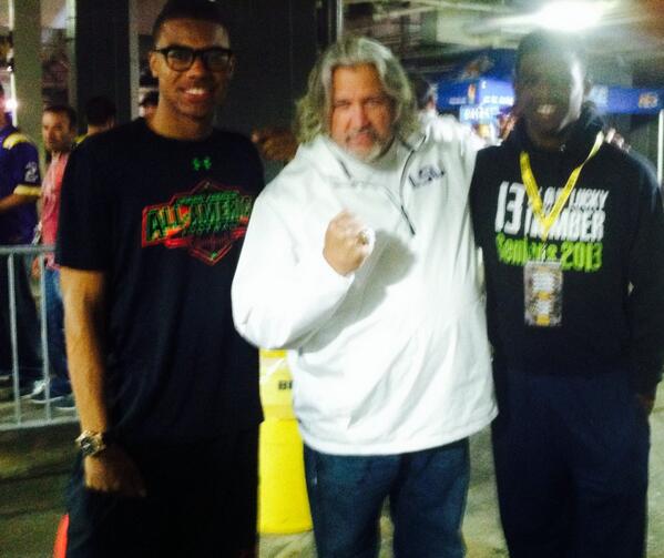 Tht_Boy_Mike's tweet photo. Saw Rob Ryan And @MalachiDupre At LSU Spring Game 🙏🙌💯🏈💰💪 http://t.co/98m2OR10xX