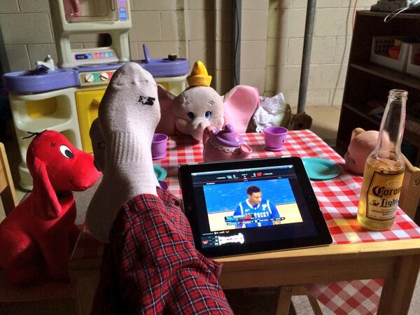 mdesisti's tweet photo. My #marchMadness #ManCave Those with toddler girls get it.  #ncaa #FinalFour #Badgersfinal4 http://t.co/bYdJwpnca7