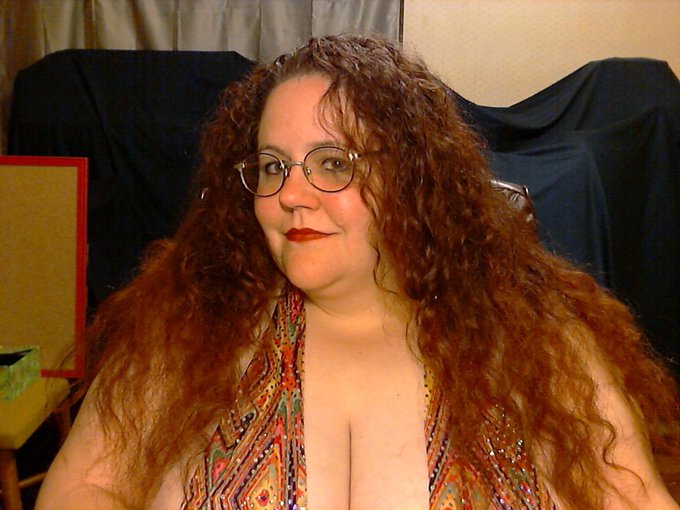 Me and My Sparkly Titsling are live on cam now @AllBBWCamscom http://t.co/kOwyt8KoXR &hellip;  #BBW #BigBoobs<a href="/tag/bbw"class="tags"><span>#bbw</span></a><a href="/tag/bigboobs"class="tags"><span>#bigboobs</span></a>