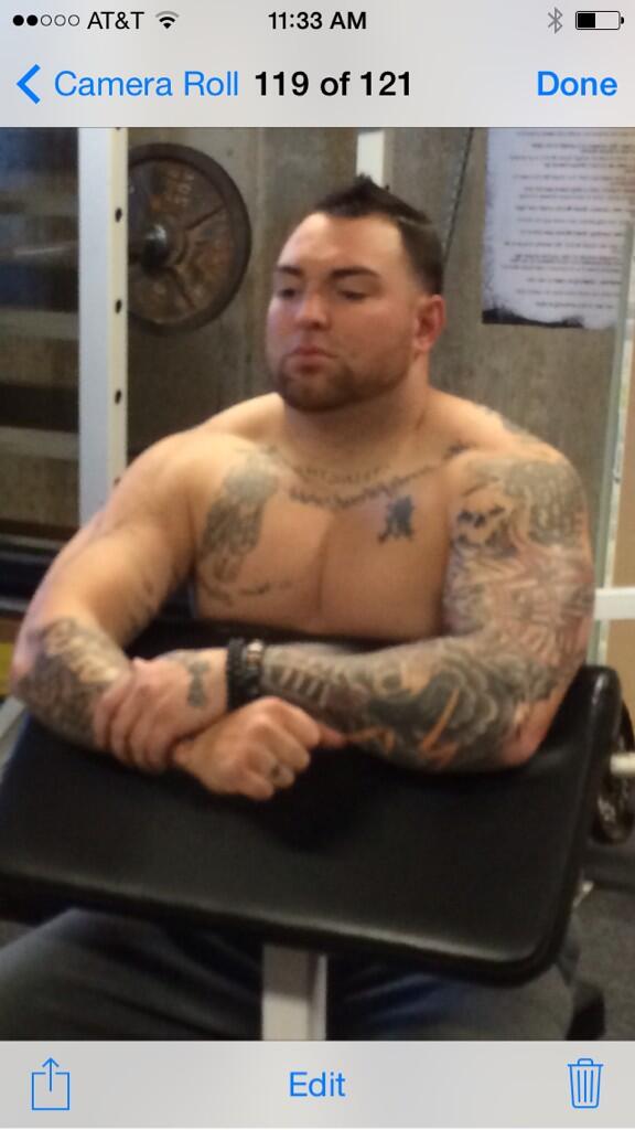 RobLawrence86's tweet photo. @SavKyriacou @RichGaspari @frankiestylze @BenRossi64 @ZFiggiani @TeamGaspari @JCVDonline #please help get me follows http://t.co/6jx6UtiHZp
