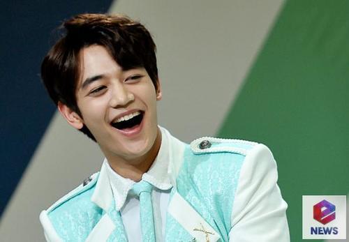 choiminho091's tweet photo. minho #openheart berminat ? silahkan didaftar , maaf tempat terbatas wkwk http://t.co/EocfToEYMZ