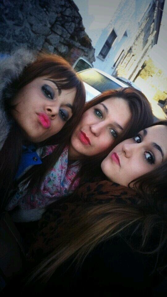 monifoxi's tweet photo. A los buenos días Jajaaja @jakiballadares @Martuus__ http://t.co/27seiFgVgg