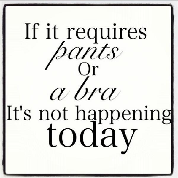 cosmo_ph's tweet image. Lazy Sunday Afternoon. 🙆 No shame in staying home, lounging and reading #CosmoPH.