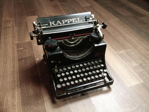manueleisl's tweet image. Sunday recording: 1931 Kappel II Typewriter. 
... i like old stuff! ^^