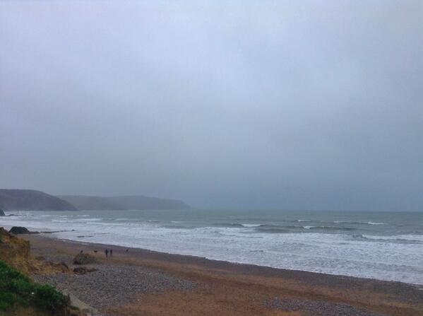 ccsurfboards's tweet photo. #surfreport #widemouth 1-3 served with a light onshore. Definitely rideable if your keen http://t.co/rflHrmWEO6