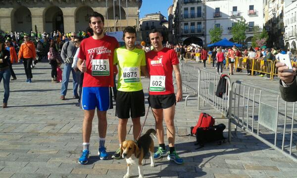 AlbertSan6's tweet photo. Listos http://t.co/uDG1EocSdm