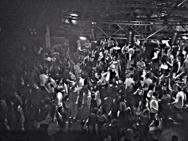 SugarLugo's tweet photo. Noche increíble , @JAYSANTOSMUSIC espectacular, GRACIAS!!! a todos por vuestra presencia, sois los mejores!!! http://t.co/VEcNMh7lQW