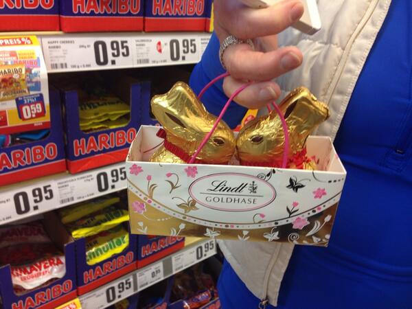 GlobalSafari's tweet photo. Easter as an increasingly romantic candy occasion? #photobuying http://t.co/q0gIDAeoB2