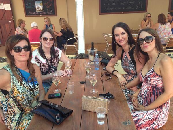 Valley and Vines tweet media