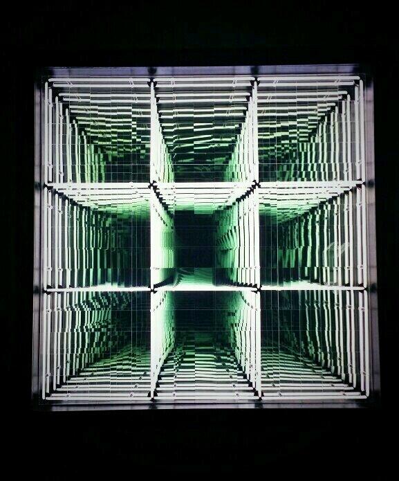 crystalaura7's tweet photo. 네온아트
Ivan Navarro http://t.co/LPRcosSrC7