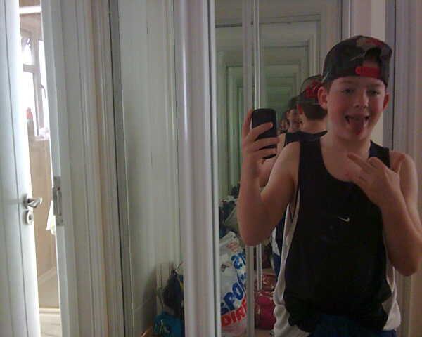 Ryanjoh54455481's tweet photo. @HoggCourtney ready for the gym http://t.co/uazYBOVc5U