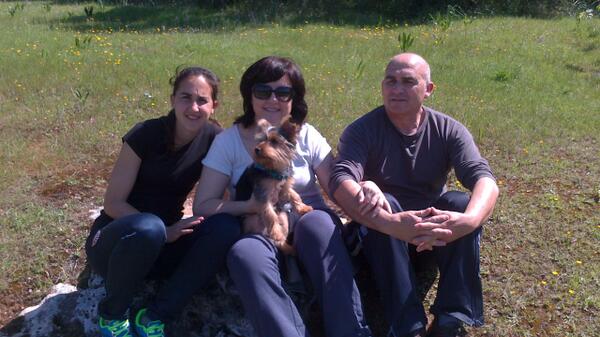 virgy_garcia's tweet photo. Diita de campo con mi familia!! Faltaba el fotógrafo @decostyle22:-) http://t.co/2R4x3MBExT