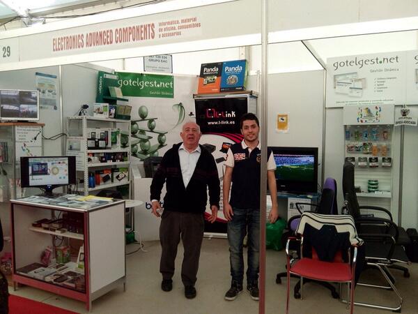 FEMOferia's tweet photo. @TINTABARATISIMA y @grupoeac en el Stand 29 en #FEMO2014 http://t.co/fCcEp7HuSA