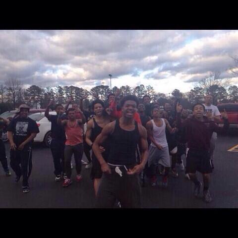 "When everybody in your class is failing &amp; y'all go to talk to the teacher " ek kort n f*kn punt,NOU!@CarCarCar3_