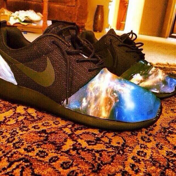 CustomNike tweet picture