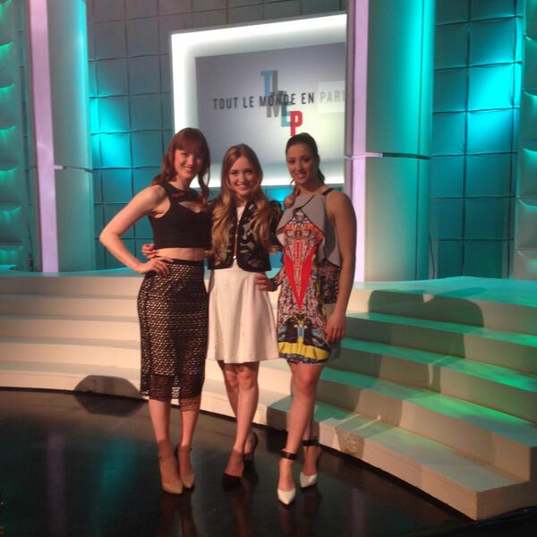 LesEffrontes's tweet image. Les Soeurs Dufour-Lapointe @3_SDL à Tout le monde en parle stylisme par @LesEffrontes #tlmep #styliste @OFF_TLMEP