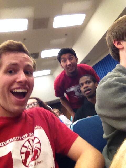 EricF555's tweet photo. #SGLSELFIE @OUClassof2018 @CampCrimson http://t.co/37wVDOr5Yh