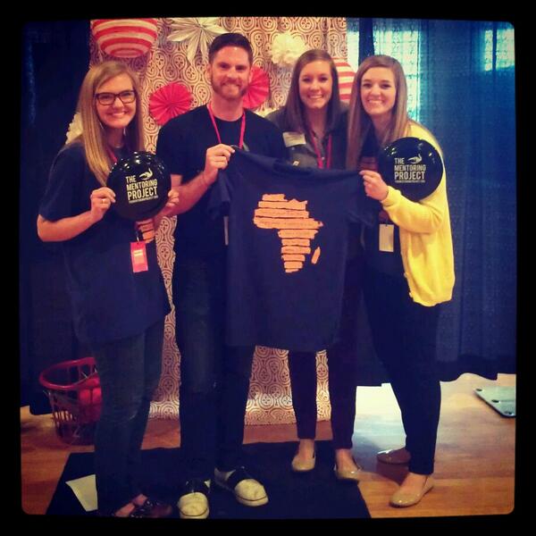 TMProject's tweet image. Gift swap with @ubuntu_youth at #marked2014. We love what these gals are doing w/ mentoring &amp;amp; education in Africa!