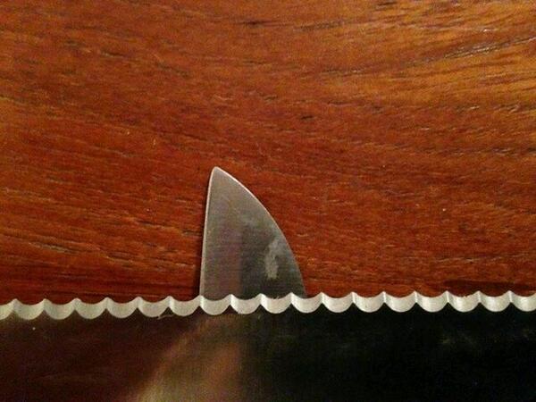 WhitesLegal's tweet photo. #jawstheme http://t.co/9A6v1KWLZa