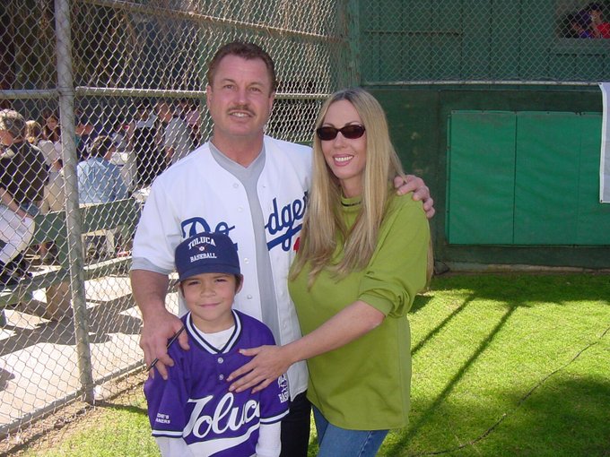 Home alone, reminiscing...2002 Flashback. Ron Cey of #Dodgers my youngest son and I at baseball field<a href="/tag/dodgers"class="tags"><span>#dodgers</span></a>
