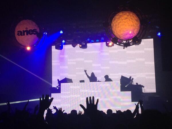 premierlife's tweet photo. Quite the head bang @SevenLionsMusic   #ariesmusicfest @AriesMusicFest http://t.co/hTdDySFg6t