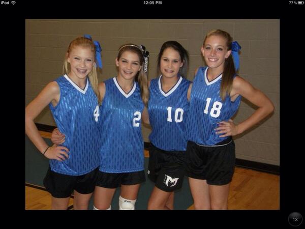 spstegall's tweet photo. #SelfieSunday @sydneystegall12 @avery21dixon @CaileeDennis @BVpullsmore http://t.co/bRl7P8lEv4