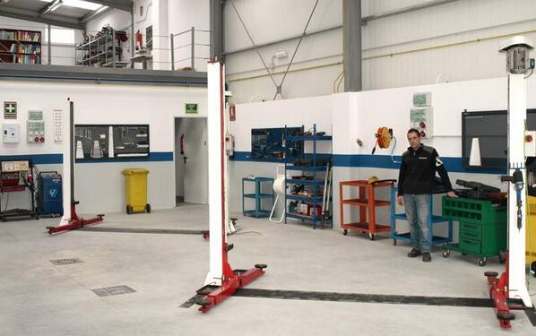 DDValderrueda's tweet image. Eurorepar, la primera #empresa que se instala en el P.I. de #Vidanes en 3 años. bit.ly/1jnnf09 #leonesp