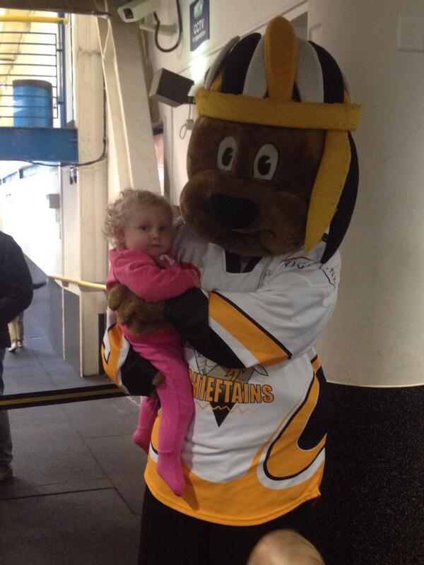 Frizzy_Bear's tweet photo. Great night watching @ChelmChieftains thanks to everyone who came and said hi also had lots of pictures taken. http://t.co/C81XIvW897