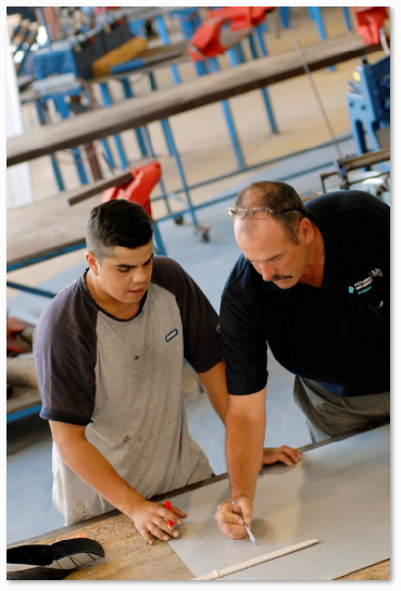 VUTrades's tweet image. Keeping our classes, students and ourselves safe: #toolboxtalks #EVERYCLASS #EVERYDAY