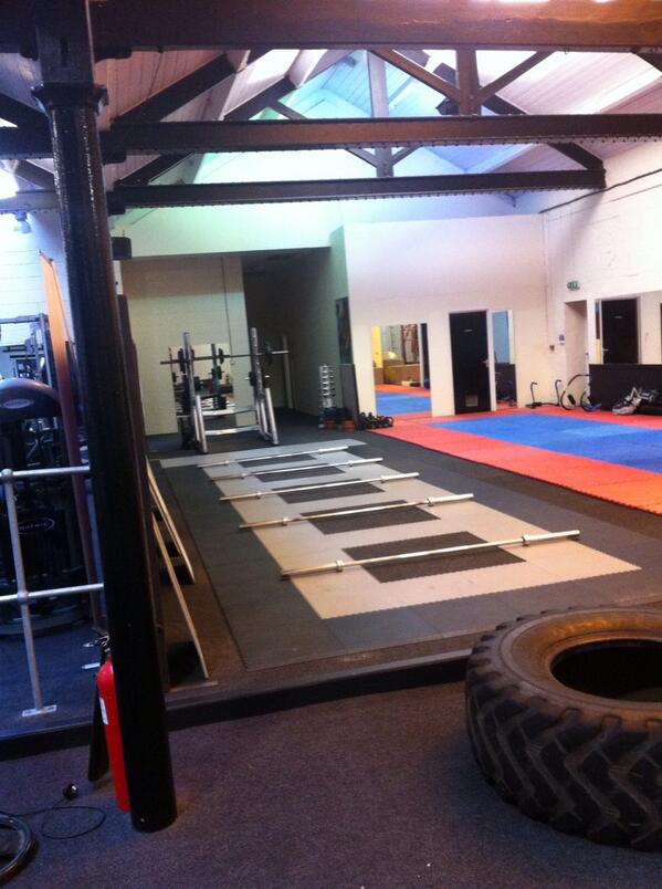 TheFitnessMill's tweet photo. Squats followed by DL followed by tyre flips....not your usual 3 sets of 10 http://t.co/ycWsMHCi0P