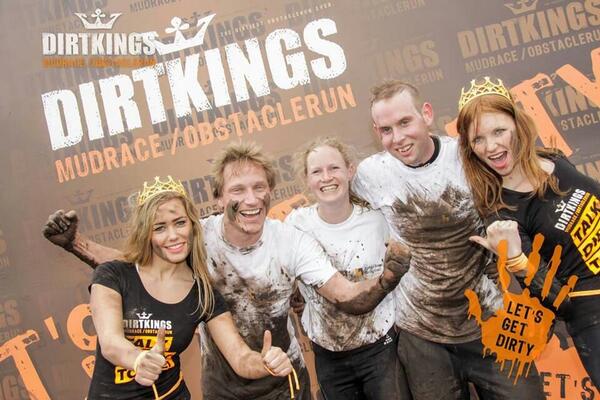 Medewerkers <a href="/RetailBouw/">retailbouw</a> hebben gisteren meegedaan met de Dirt Kings Run bij de Radstake in Varsseveld #sportief