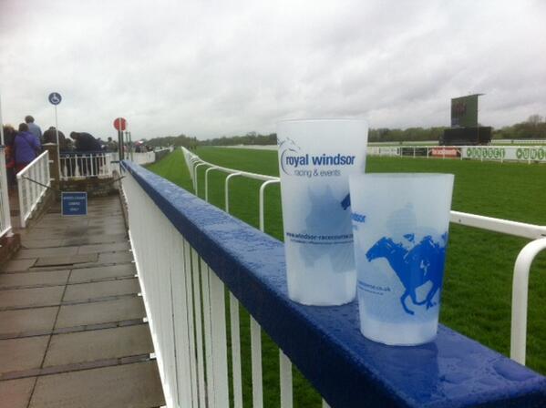 EcocupEu's tweet photo. Thanks to Royal Windsor racecourse for being eco friendly @Ecocupqc @WindsorRaces http://t.co/WXmuQJrbWl