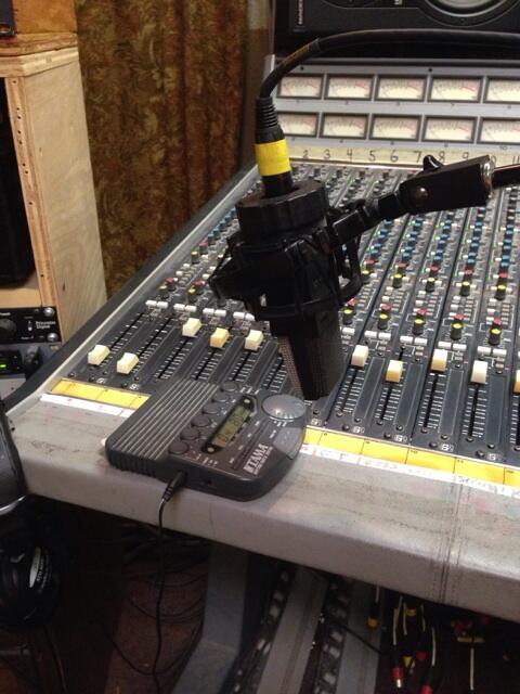 SouvenirSound's tweet photo. You just gotta set the tempo of your day! #analog #midlake http://t.co/loRnxasRCW