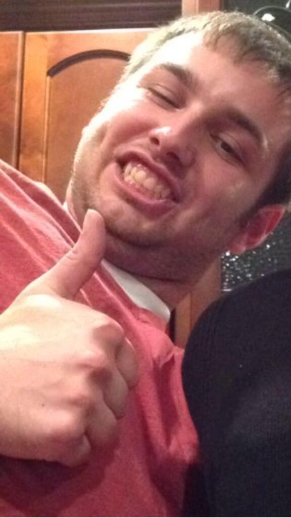 CaseyFarnsley's tweet photo. @JGehl_13 @andReaLynn_421 http://t.co/6NzIDHbjhD