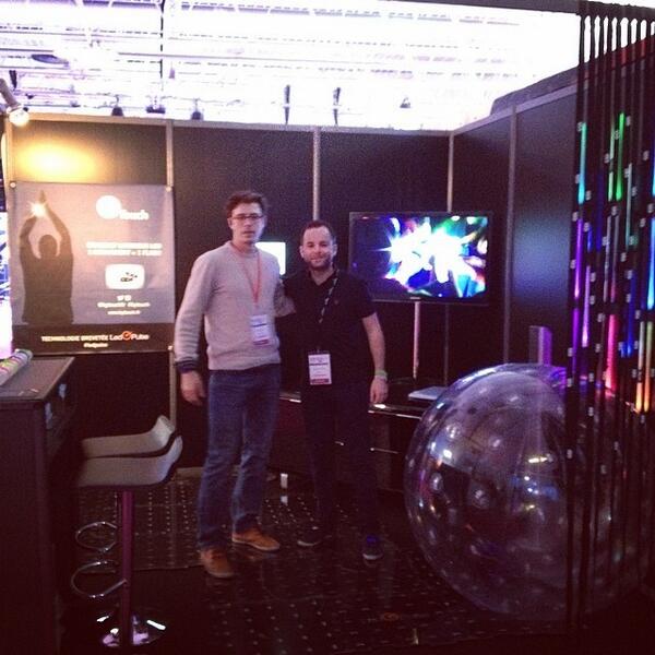 bytouchfr's tweet photo. Salon de la night #discom #mixmove jour 2 c’est parti ! #night #bytouch http://t.co/uJhEmPEBw5