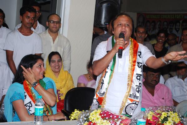 asifbhamla1's tweet photo. election fever on http://t.co/fH7PET9MLv