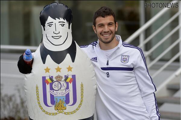 rscanderlecht's tweet photo. Happy birthday @MilivojevicL ! Срећан рођендан Luka ! http://t.co/3Y0d2q30s5