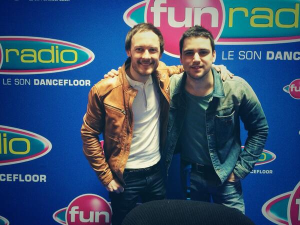 AdrienToma's tweet photo. A l'instant en direct sur @funradio_fr @benjaminbraxton #mixmovefunradio #mixmove http://t.co/5gcYZKXMtg