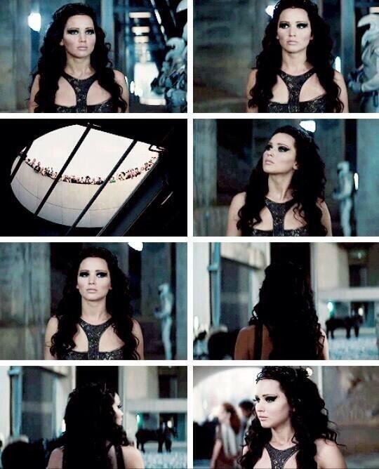 JLawrenceCCS's tweet photo. #votekatniss She looks so beautiful! 😍 http://t.co/dgQ333fqw8