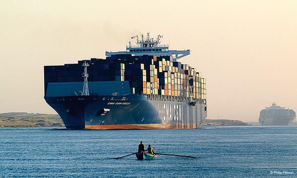 readmtmagazine's tweet image. Photo from the Marseille Provence Airport exhibition: CMA CGM OTELLO in the Suez Canal @aeroportmp RT @CMA_CGM_Group
