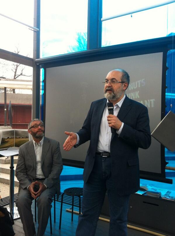 janbjoringe's tweet photo. #PierLuigiSacco talking about #Siena2019 in the GlassHouse @umea2014 In the background  Carlo Infantino #Siena2019 http://t.co/l5K3Cq6SXo