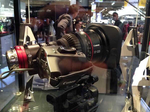 Stephen Kirkpatrick (@camera_stephen) on Twitter photo Impressive 17-120mm Zoom from <a href="/CanonUSAimaging/">Canon USA Corp.</a>, T2.9 and love the servo! #CanonNAB #NAB2014 Impressive 17-120mm Zoom from <a href="/CanonUSAimaging/">Canon USA Corp.</a>, T2.9 and love the servo! #CanonNAB #NAB2014