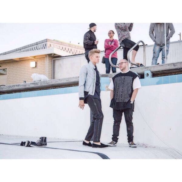 CodySimpson's tweet image. discussions with my stylist before shooting #SURFBOARD