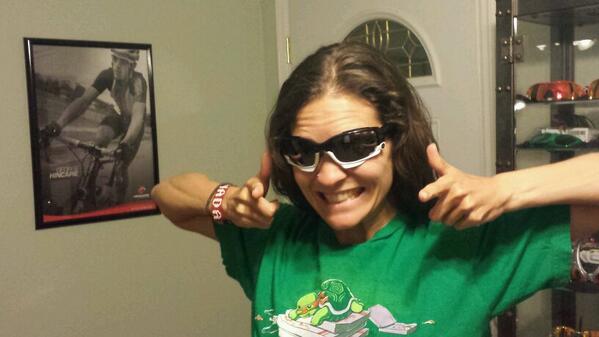 jrd5497's tweet photo. 14daystil @LJM5252 runs #BostonMarathon sporting @oakley #Jawbone @OakleyCanada @OakleySports #BEYONDaREASONabledoubt http://t.co/zNUMJF6d9j