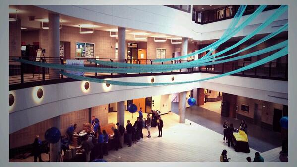 CarlsonUG's tweet photo. Business Week is off to a great start! Stop by the atrium for fun activities and free food all week. #BWeek2014 http://t.co/Uz7REPAcBB
