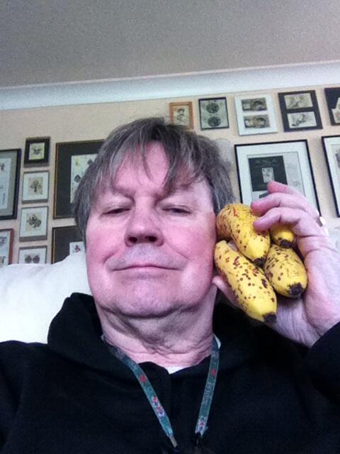 saintpeterdunn's tweet photo. #selfieday http://t.co/YvF0oBvCiU