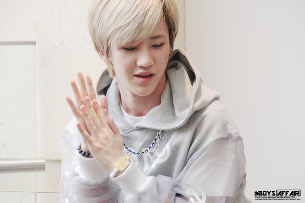 BOYSAFFAIR's tweet photo. #비주 #김병주 #toppdogg #탑독 (@ToppDoggHouse)

병주...넘 예뽀자냐욧 ㅠ^ㅠ http://t.co/h88Si8RbL3
