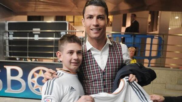le_Parisien tweet picture