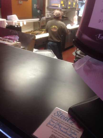 hinton_drew's tweet photo. #stealz #dillo @getStealz @Armadillo_Grill http://t.co/dBVtovaulV